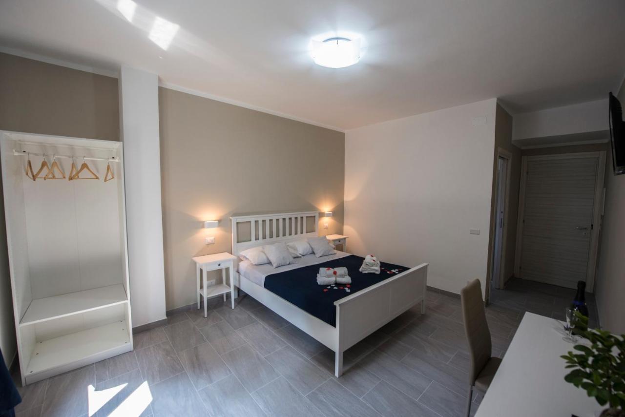 Cosmo Rooms A Pochi Passi Da Tropea 산타도메니카 외부 사진