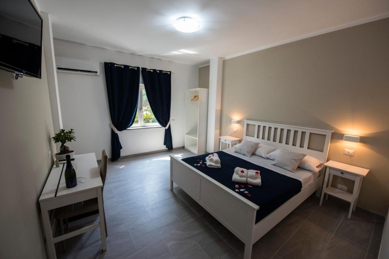 Cosmo Rooms A Pochi Passi Da Tropea 산타도메니카 외부 사진