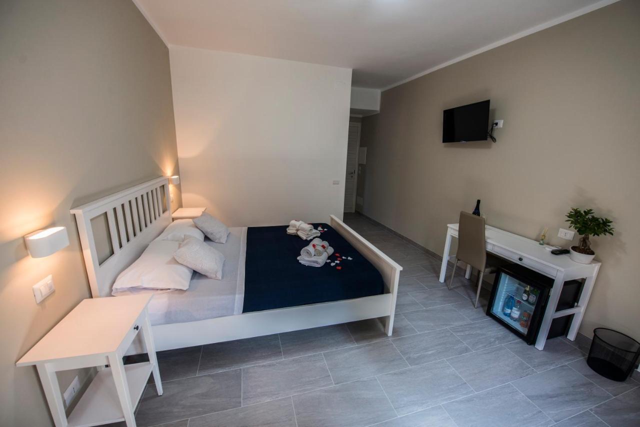 Cosmo Rooms A Pochi Passi Da Tropea 산타도메니카 외부 사진